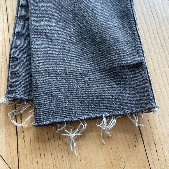 Levi’s 501 skinny Womans Dark Gray Jeans Button Fly High Rise size 24x28 raw hem - Picture 8 of 10